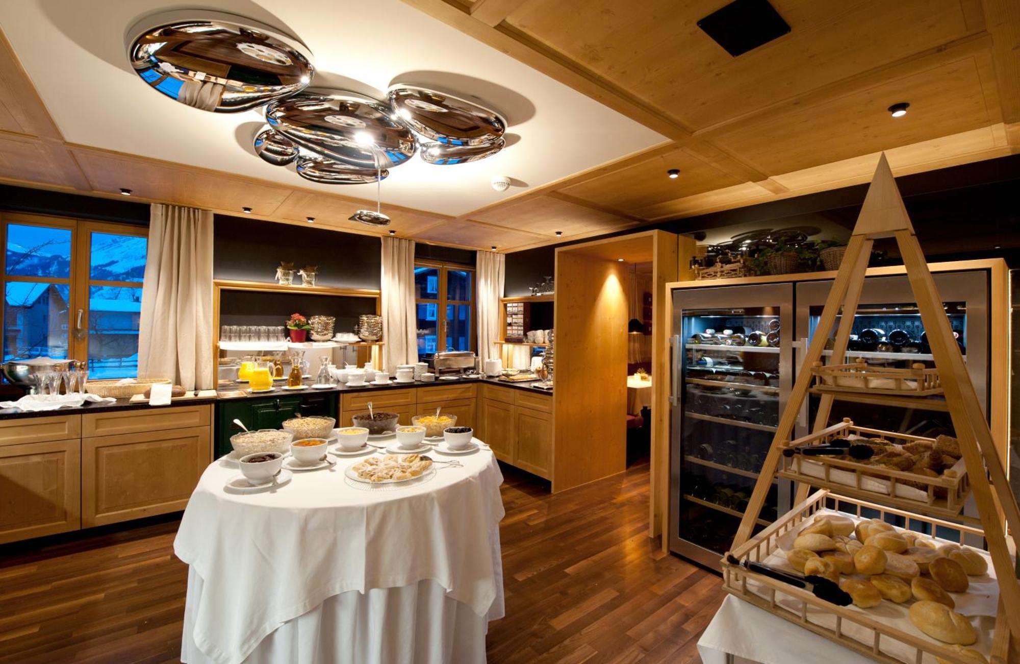 Hotel Gasthof Adler Schoppernau Eksteriør billede